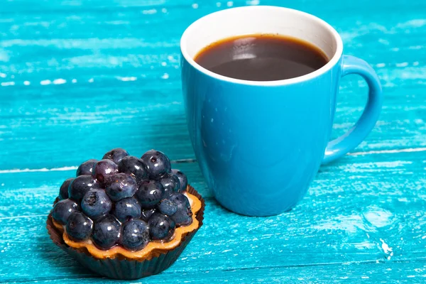 蓝莓蛋糕与咖啡 — 图库照片