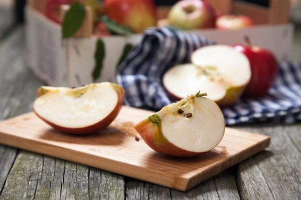 Fresh red apples — Stock Photo, Image