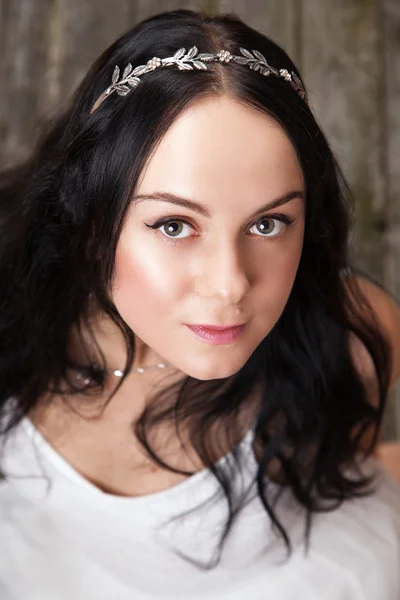 Face portrait of a beautiful enigmatic woman — Stock Photo, Image