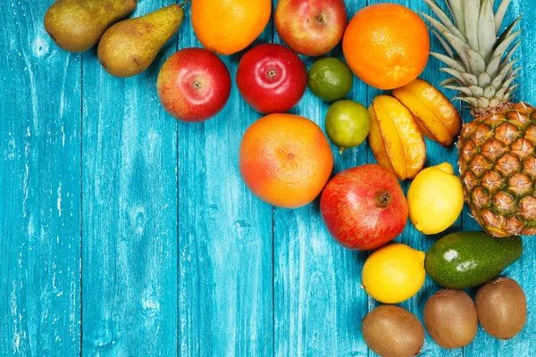Reeks van kleurrijke vruchten — Stockfoto