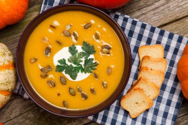 lezzetli kabak çorbası