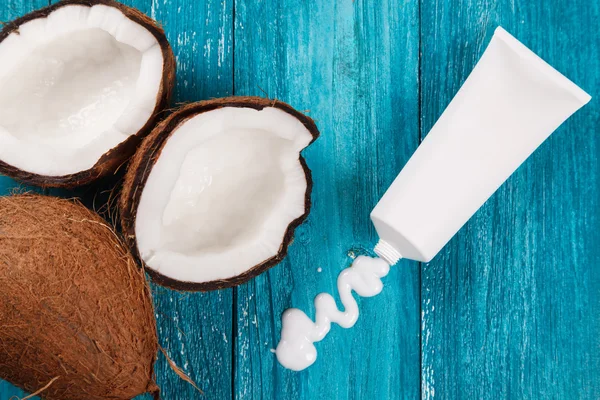 Olej kokosowy i ciała kosmetyki — Zdjęcie stockowe