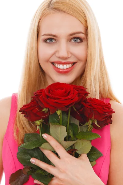 Jovem mulher bonita com um buquê de rosas — Fotografia de Stock