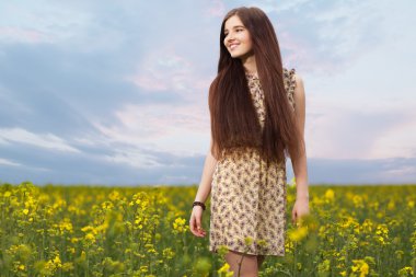 Genç güzel kadın alanları