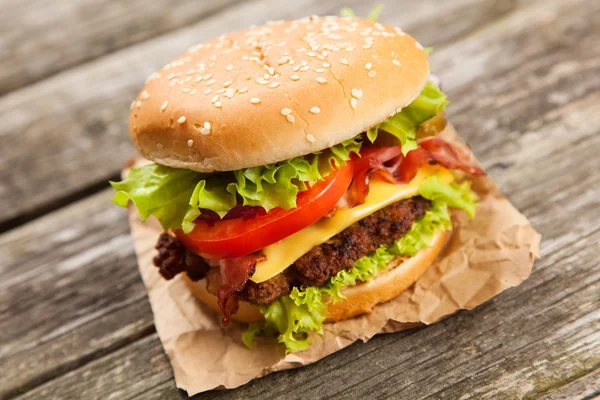 Deliciosas hamburguesas — Foto de Stock