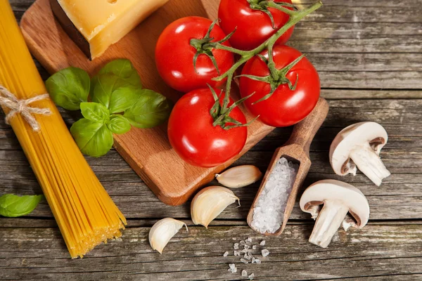 Spaghetti ingredienser — Stockfoto