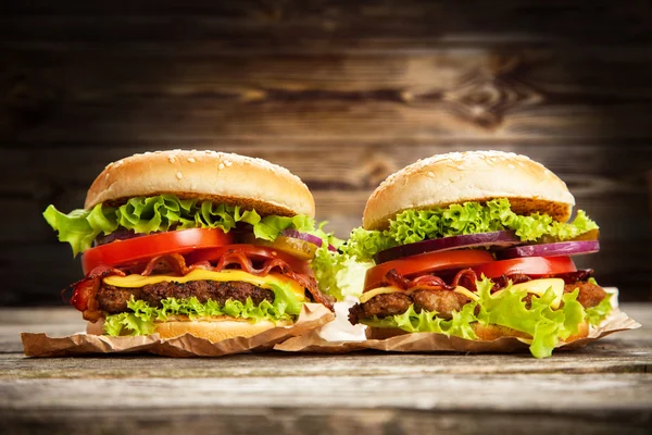 Deliciosas hamburguesas — Foto de Stock