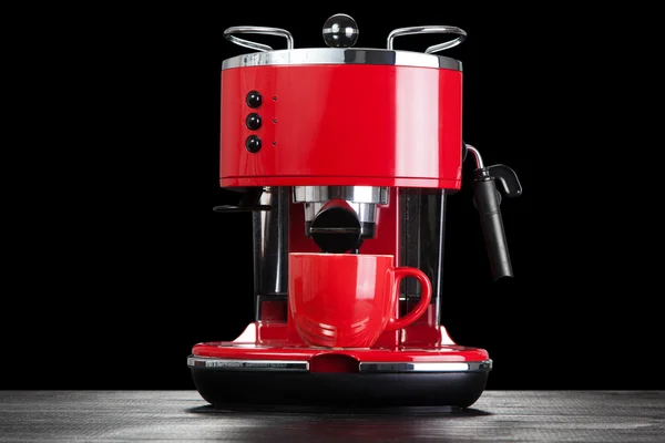 Красный кофе машина — стоковое фото