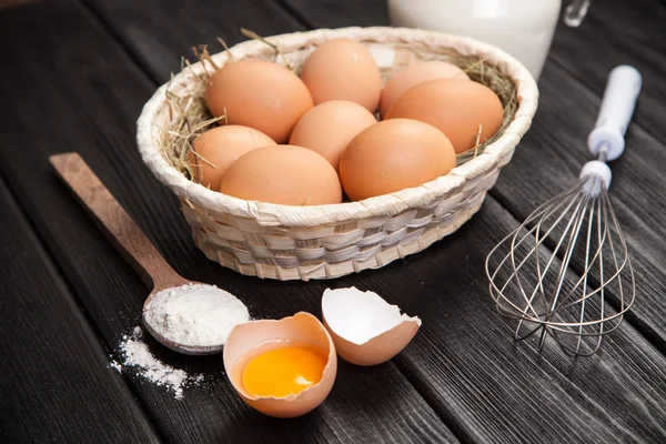 Huevos orgánicos frescos —  Fotos de Stock