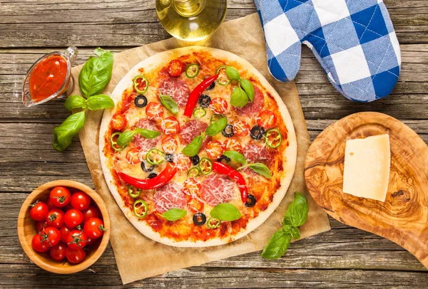 Lahodné domácí pizza — Stock fotografie