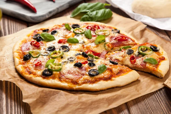 Delicious home made pizza — Stock Photo, Image