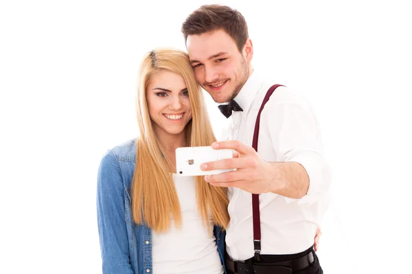 Fiatal csípő pár, így a selfie — Stock Fotó