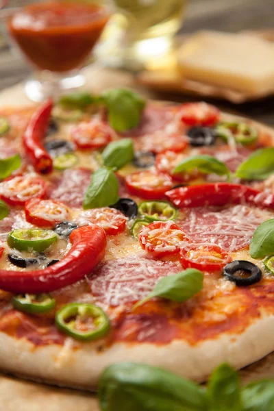 Delicious home made pizza — Stock Photo, Image