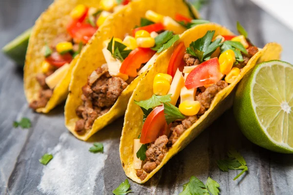 Pyszne tacos — Zdjęcie stockowe