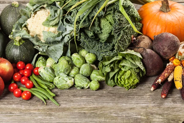 Assortment of green vegetables — Stock Photo, Image