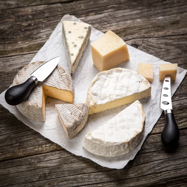 Французький сир м'який — стокове фото