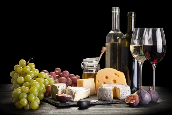 Wein und Käse — Stockfoto