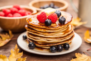Lezzetli gözleme yüksek yığını