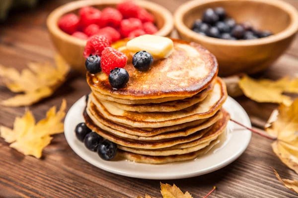 High pile of delicious pancakes — Stock Photo, Image