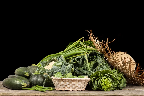 Sortiment an grünem Gemüse — Stockfoto