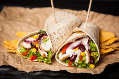 Tortilla maddeler karışımı ile