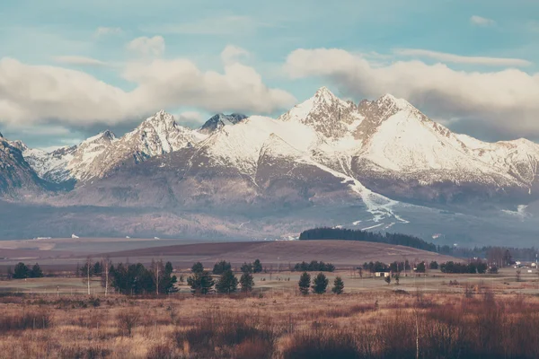 Bela paisagem montanhosa — Fotografia de Stock