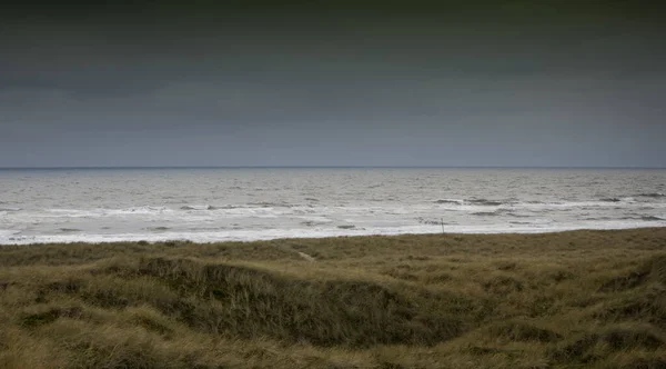 Óceán Horizont Viharfelhőkkel — Stock Fotó