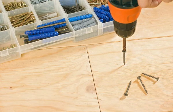 Cordless drill, schroeven en toolbox — Stockfoto