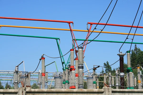 Subestación de alta tensión de energía eléctrica — Foto de Stock