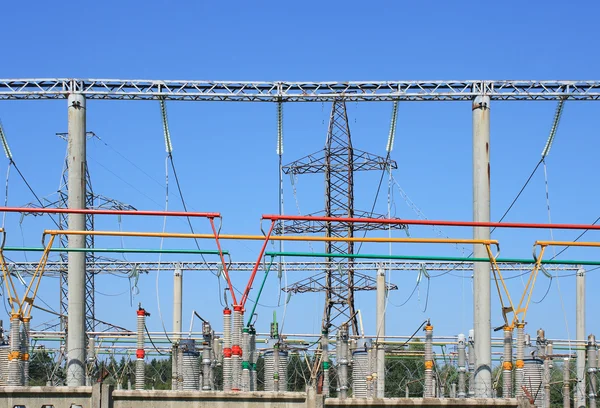 Subestación de alta tensión de energía eléctrica —  Fotos de Stock