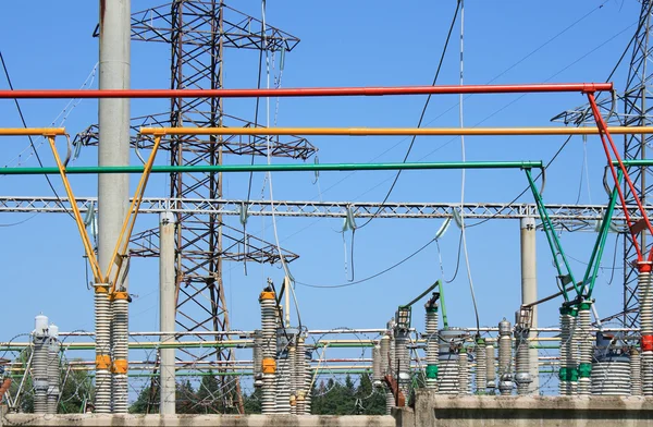 Subestación de alta tensión de energía eléctrica — Foto de Stock