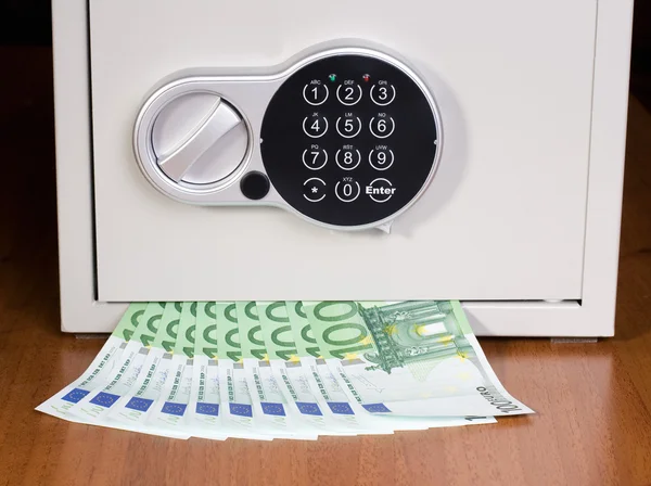 Safe met euro — Stockfoto