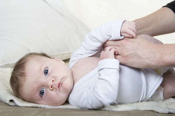 Dressing a baby — Stock Photo, Image