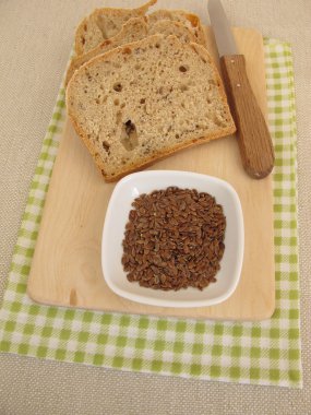 Ekmek flaxseeds ile