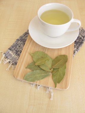 defne yaprağı çay