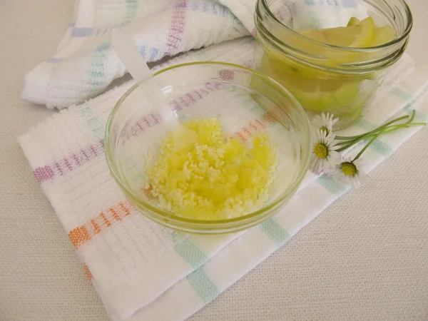 Lemon peeling scrub — Stock Photo, Image