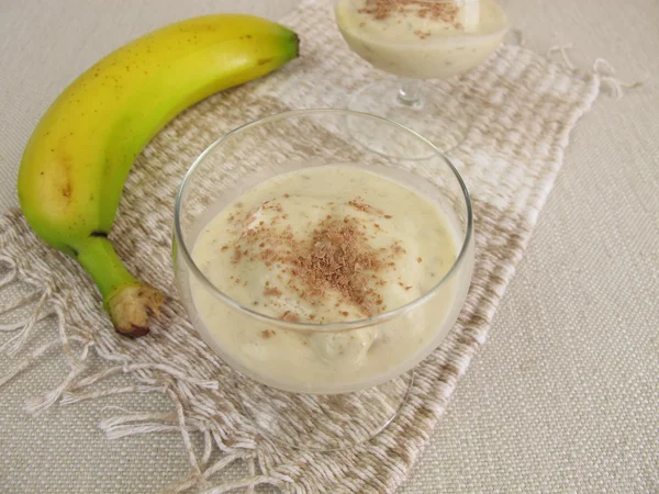 Homemade cukru wolna banana lody z mrożonych banany — Zdjęcie stockowe