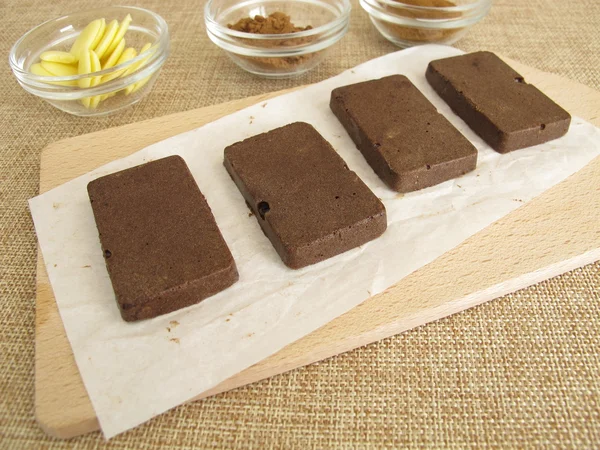 Homemade sugar-free coffee carob chocolate bars — Stock Photo, Image