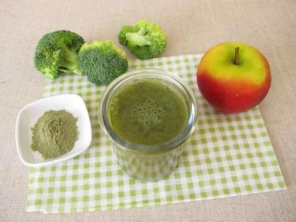 Frullato Verde Con Broccoli Mela — Foto Stock
