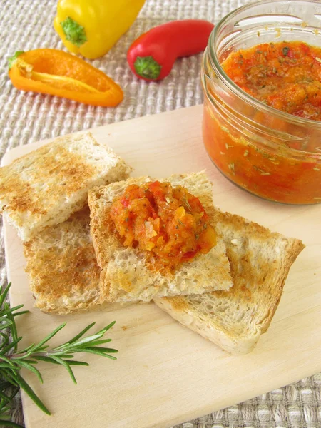Toast with sweet pepper spread — Stock Photo, Image