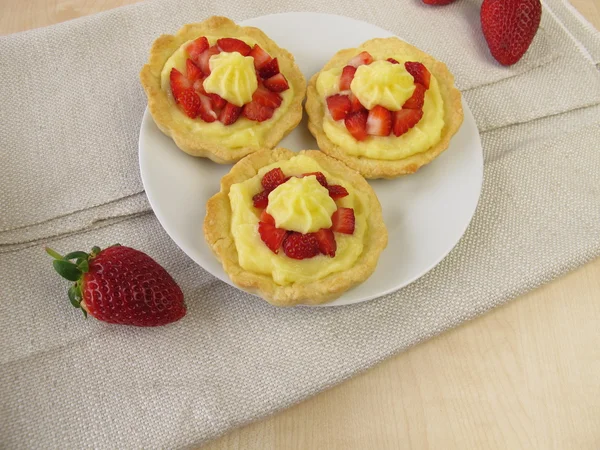 Tartaletas de pudín de fresa — Foto de Stock