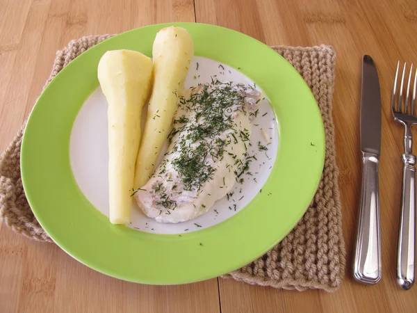 Haddock and parsnips — Stock Photo, Image