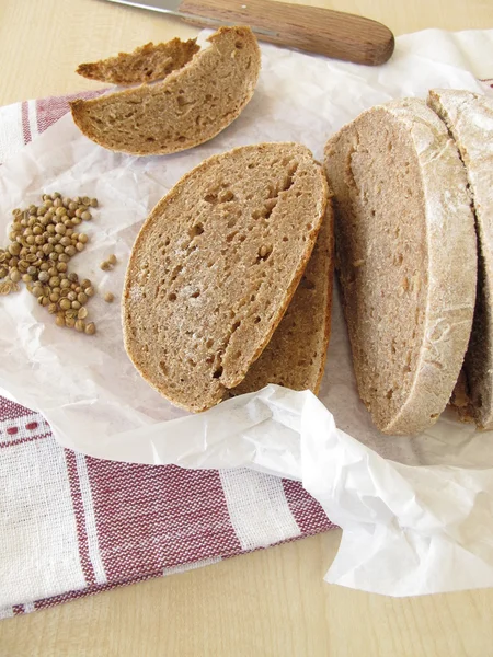 Farmhouse bread with coriander — Stock Photo, Image