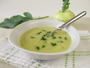 Krem sarımsak çorbası