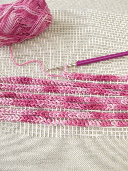 Modello crochet su materiale tessuto — Foto Stock