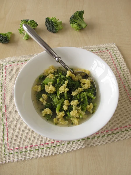 Sopa de brócoli con mijo — Foto de Stock