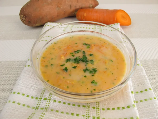 Sopa de zanahoria camote —  Fotos de Stock