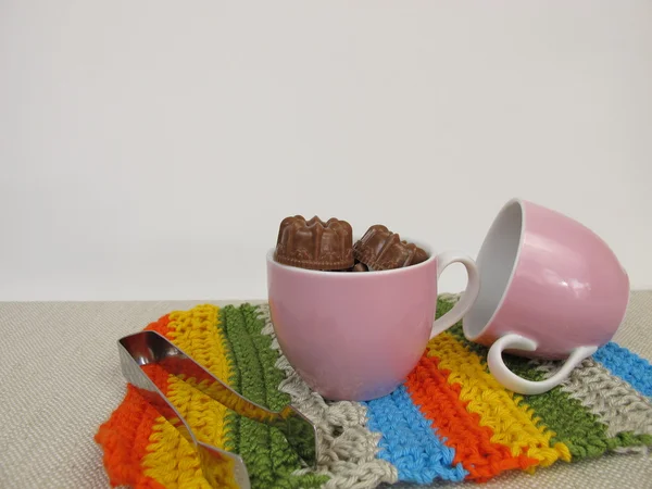 Gugelhupf-Schokolade im Becher — Stockfoto