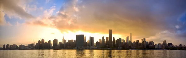 Manhattan skyline panorama — Stockfoto