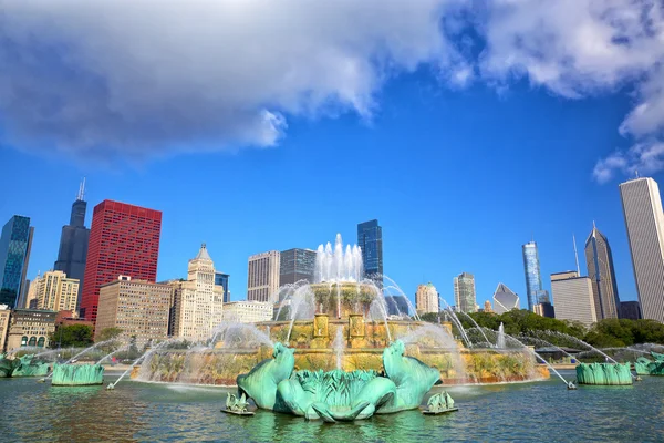 Panorama Chicaga a buckingham fontána — Stock fotografie